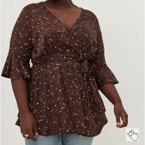 Torrid Babydoll Challis Surplice Black with Hearts Blouse Size 2 / 2X NWT